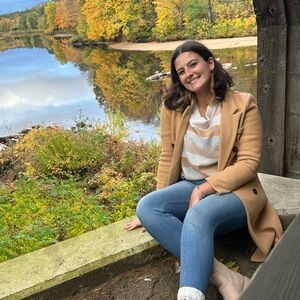 Meet your Posher, Emily